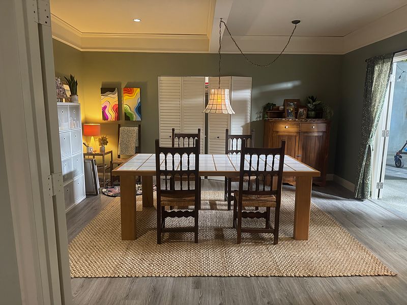 Family apartment, dining
