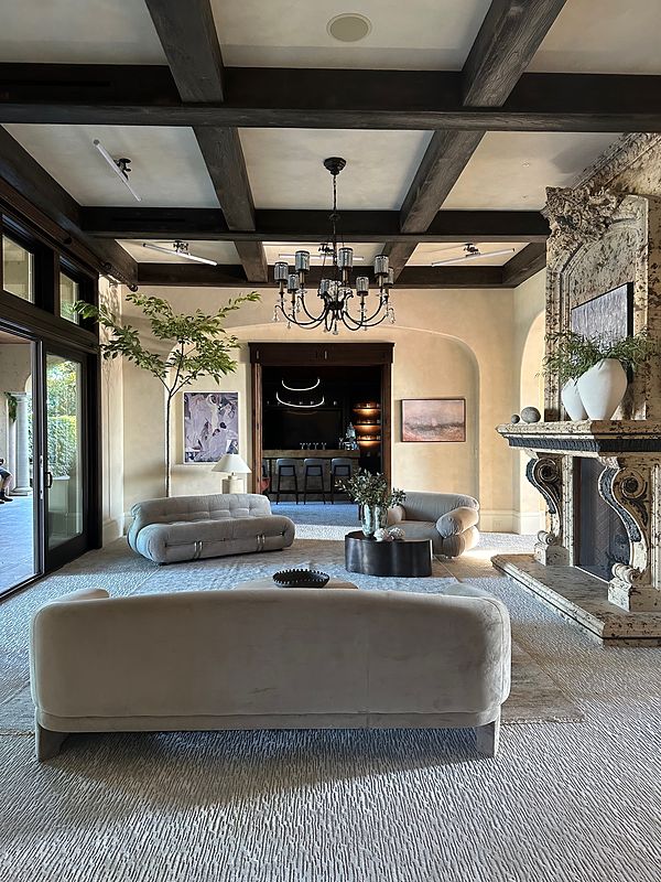 The estate, great room
