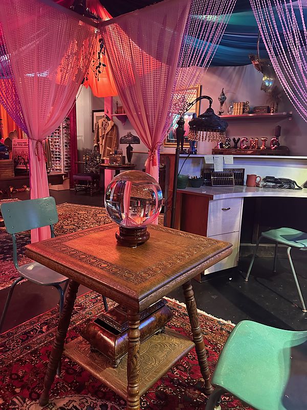 The psychic, reading room