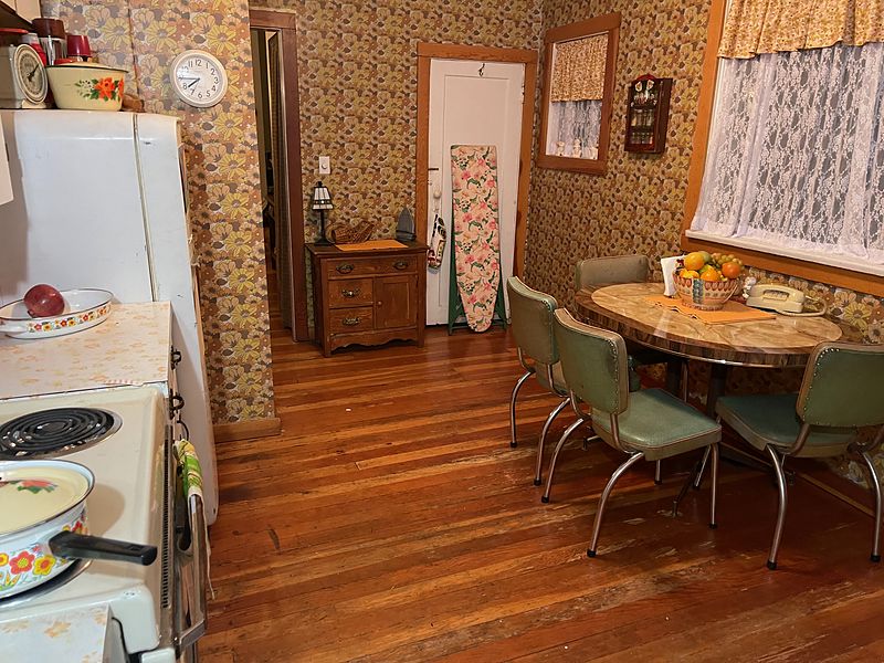 Aline's house, 1970s · kitchen