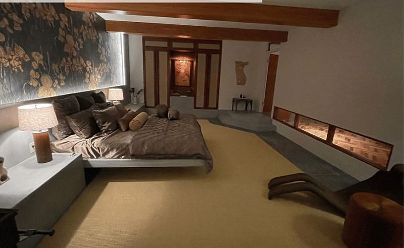 Steve's house, bedroom