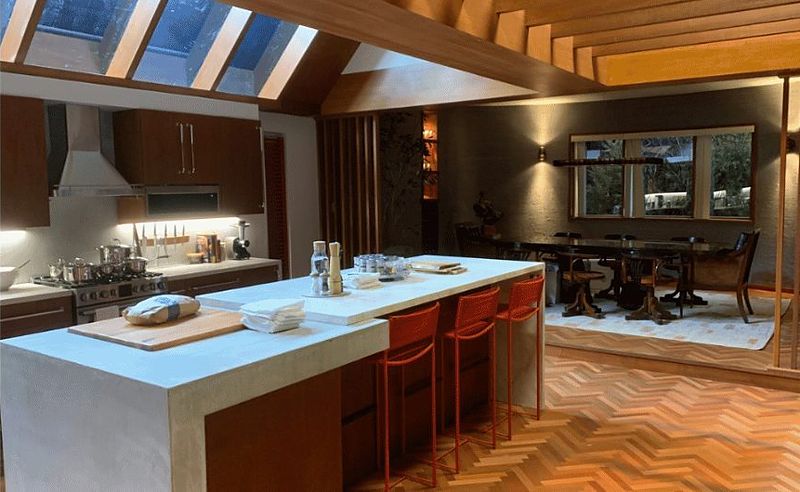 Steve's house, kitchen