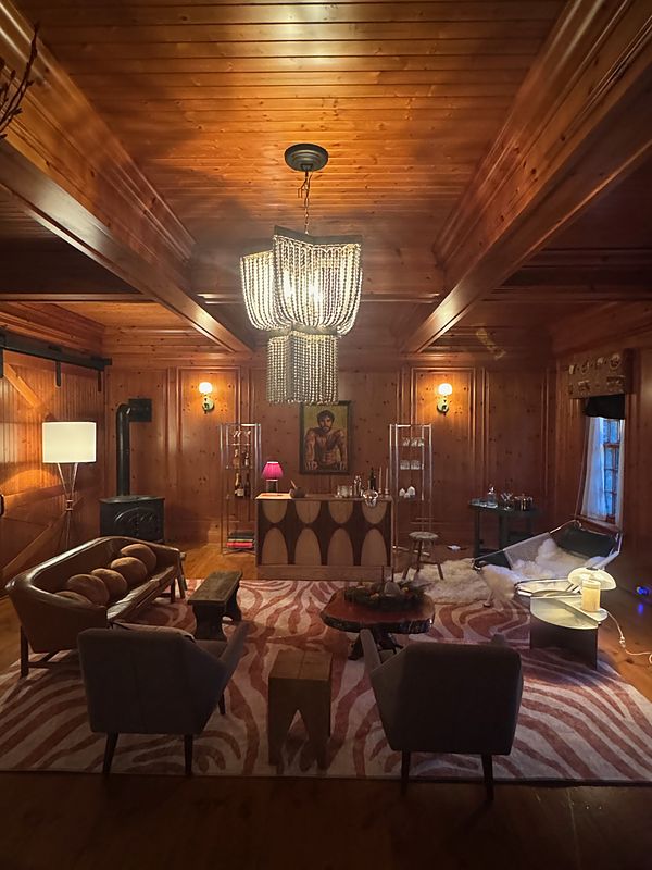 The Music Room, bar
